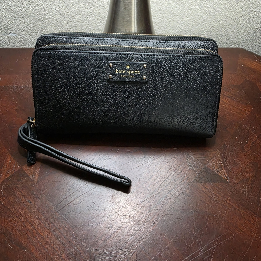 Kate Spade Leather Wristlet